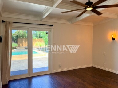 Building Photo - Gorgeous Sacramento Home with a POOL!!