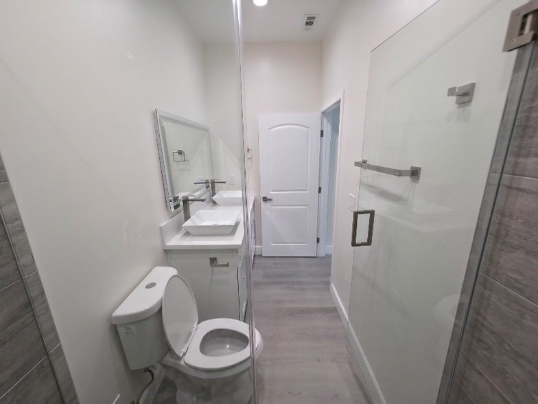 Building Photo - 18635 Knapp St