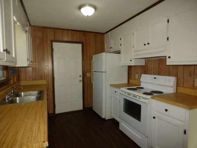 Building Photo - Quaint Home - Heart of Milton