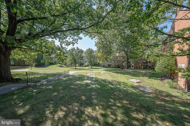 Building Photo - 103 Drummers Ln