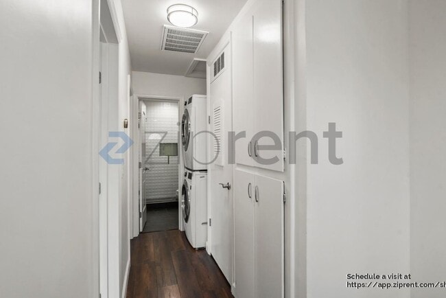 Building Photo - 10173 Santa Clara Ave