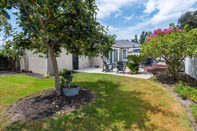 Building Photo - 4906 Fidler Ave