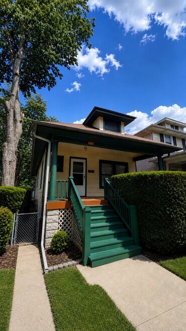 Building Photo - 1014 Gunderson Ave