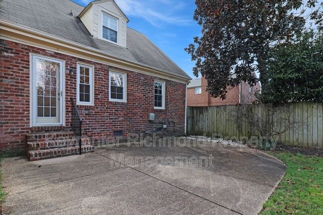 Building Photo - 1506 Antrim Ave