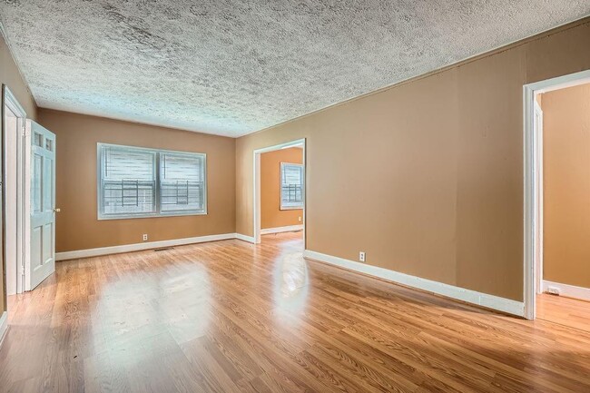 Building Photo - 1744 S Olympian Way SW