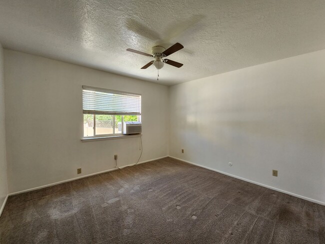 Building Photo - 2711 Rincon Ct