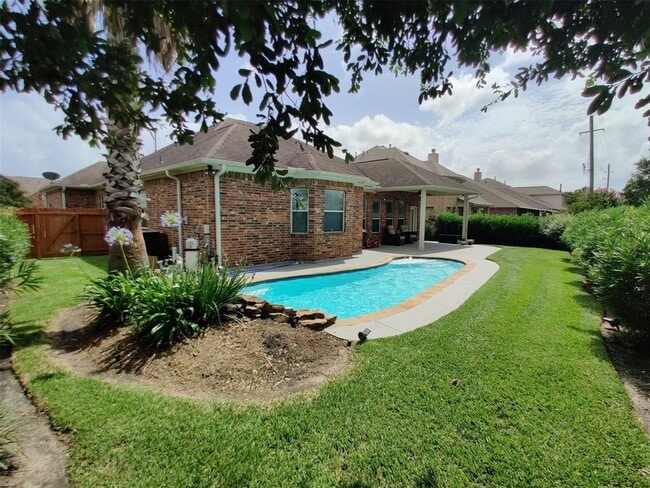 Building Photo - 13401 Indigo Sands Dr