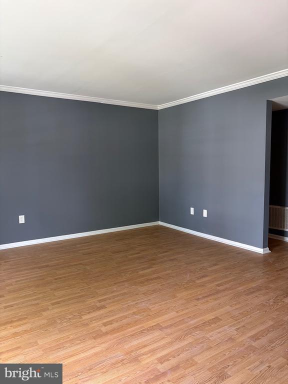 Building Photo - 6662 Ducketts Ln