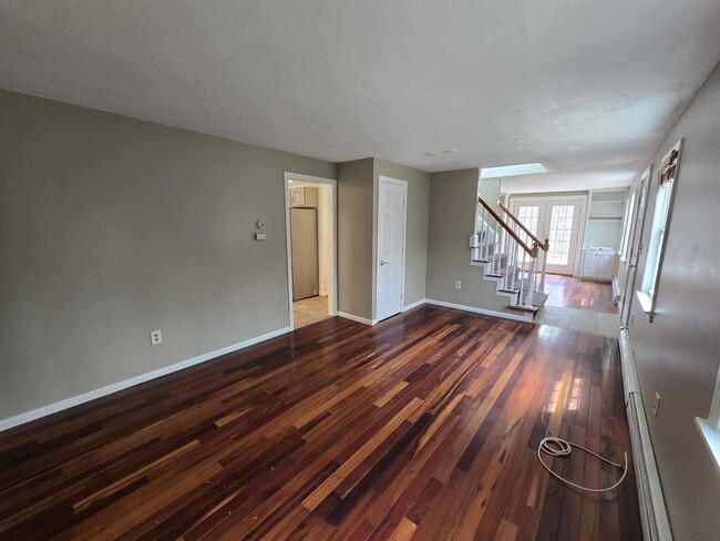 Building Photo - 38 Johnson Ln
