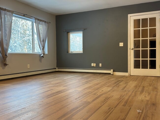 Building Photo - 1469 Redmond Ave