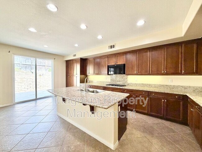 Building Photo - 29998 Couples Ave