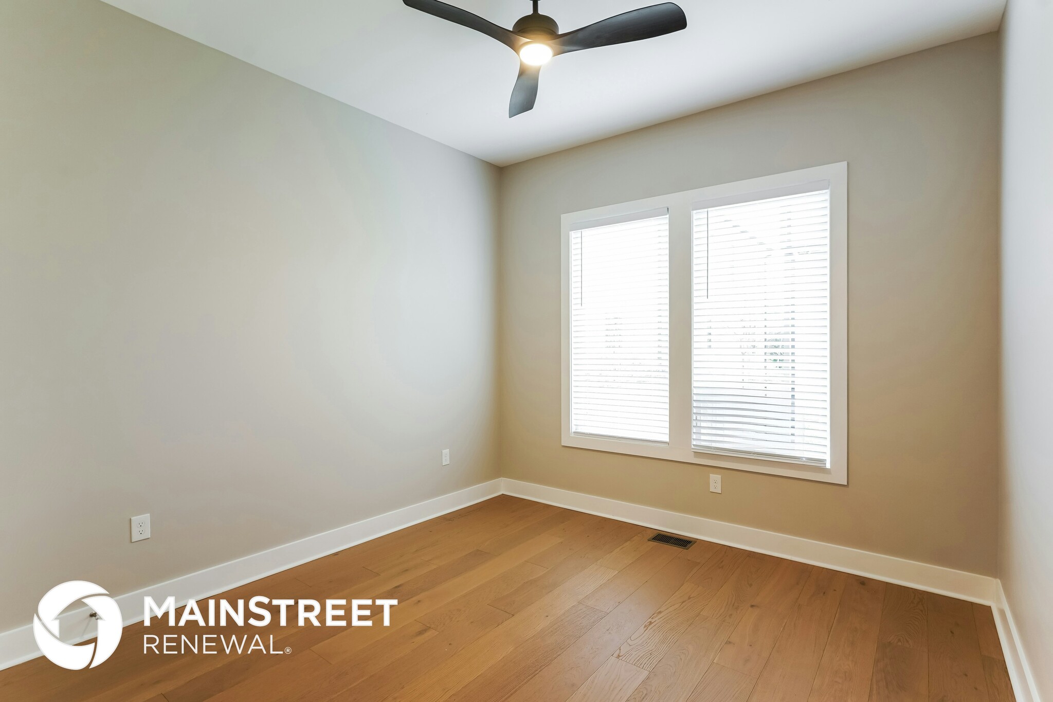 Building Photo - 2142 Oakland St