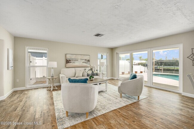 Building Photo - 458 Sandpiper Dr
