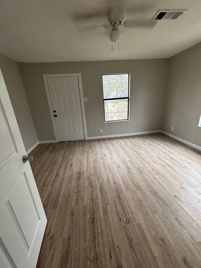 Building Photo - 1314 Dewberry St