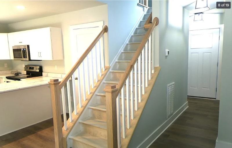 Building Photo - 16208 Pauline Ave