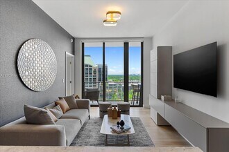 Building Photo - 2678 Tigertail Ave