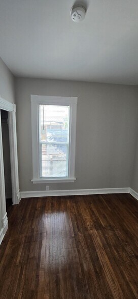 Building Photo - 614 S Lincoln Ave