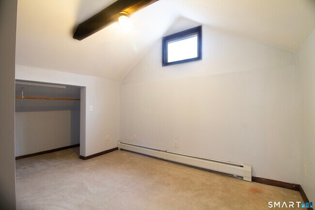 Building Photo - 21b Hoydens Hill Rd