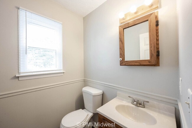 Building Photo - 3026 Osceola Ln
