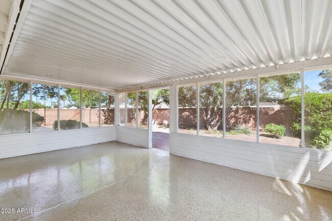 Building Photo - 1400 E Wesleyan Dr