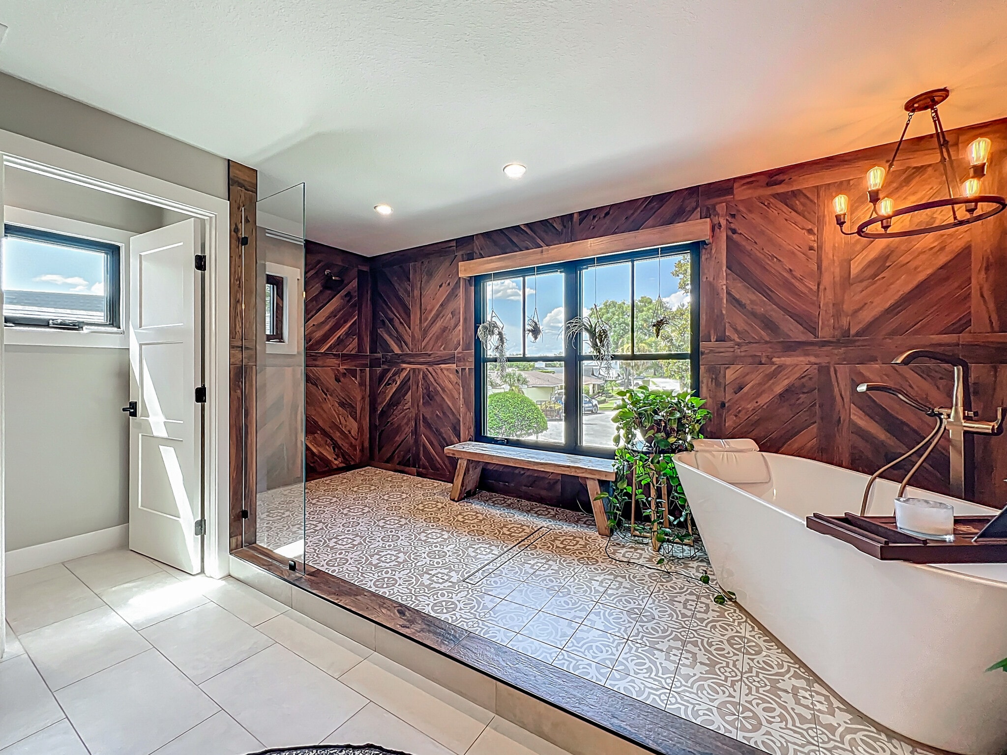 Master Spa Bath - 281 Shell Pt E