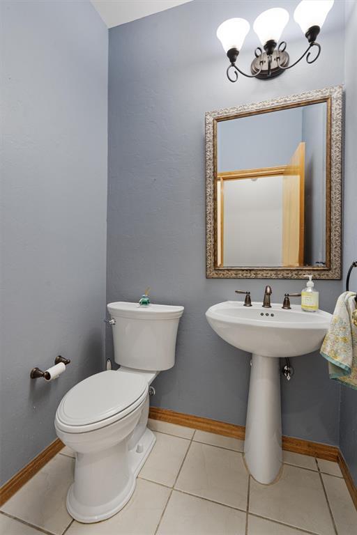 Building Photo - 1903 Port Royal Dr