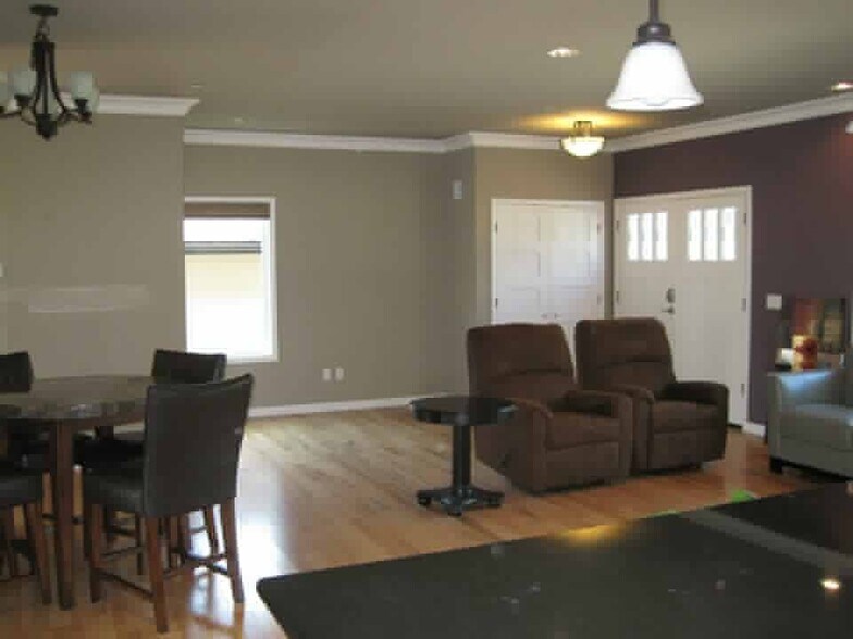 Building Photo - 20010 Marine View Dr SW