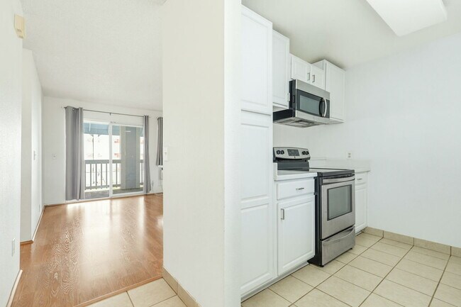 Building Photo - 94-207-207 Lumiaina Pl