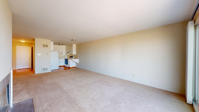 Building Photo - 59 Lupine Ave