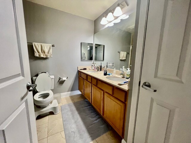 Building Photo - 1001 W Madison St