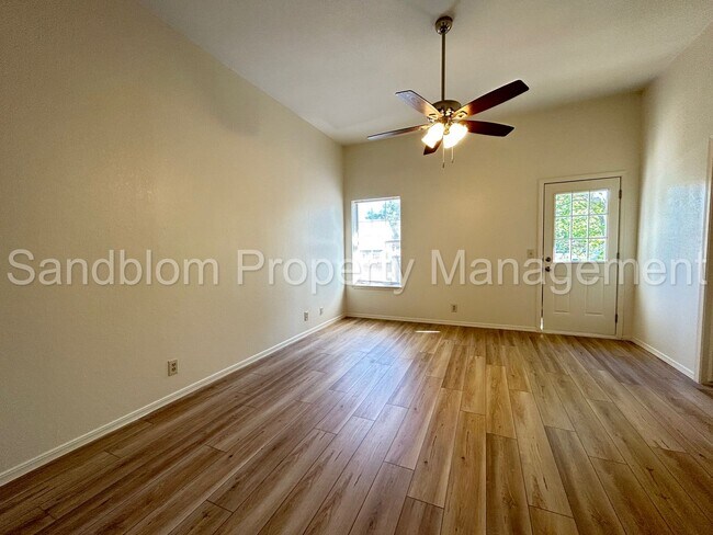 Building Photo - For Lease | South Tulsa - Union Schools | $1800 Rent