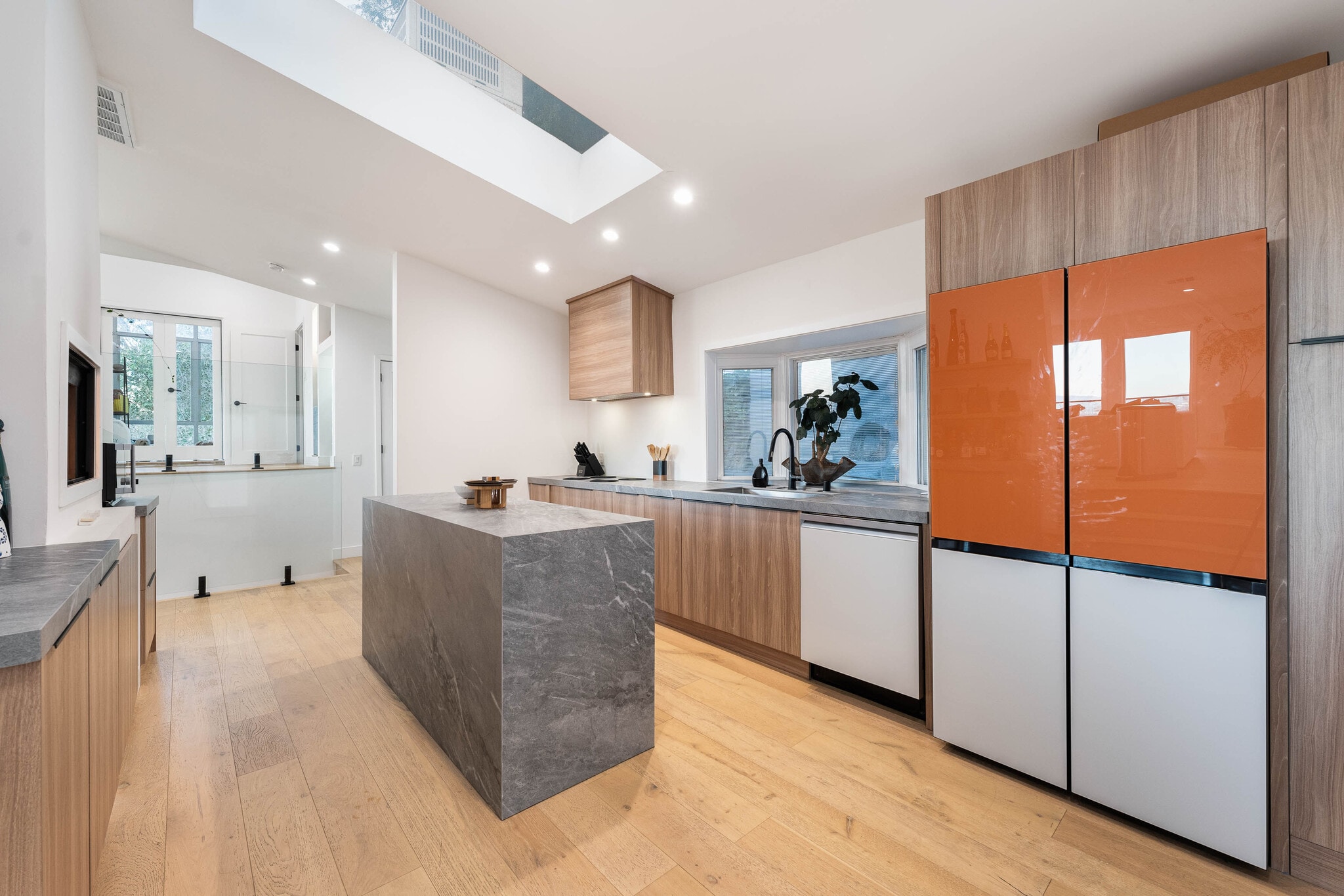 Kitchen - 3541 Multiview Dr