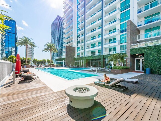 Building Photo - 1080 Brickell Ave