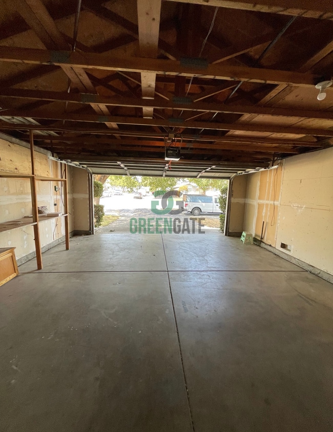 Building Photo - 1660 Etta Way