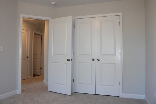 Building Photo - 3851 Well Fleet Dr