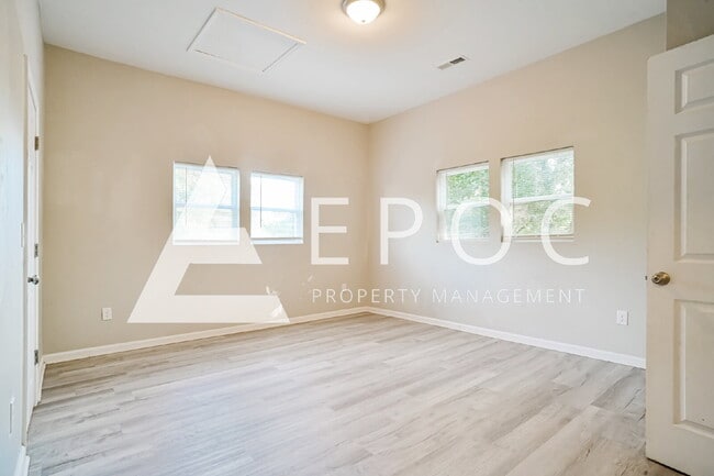 Building Photo - 4013 Markwood Rd