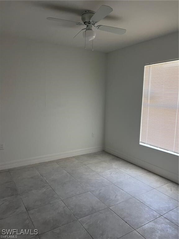 Building Photo - 6064 Laurelwood Dr