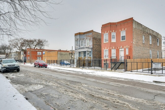 Building Photo - 3443 W Flournoy St
