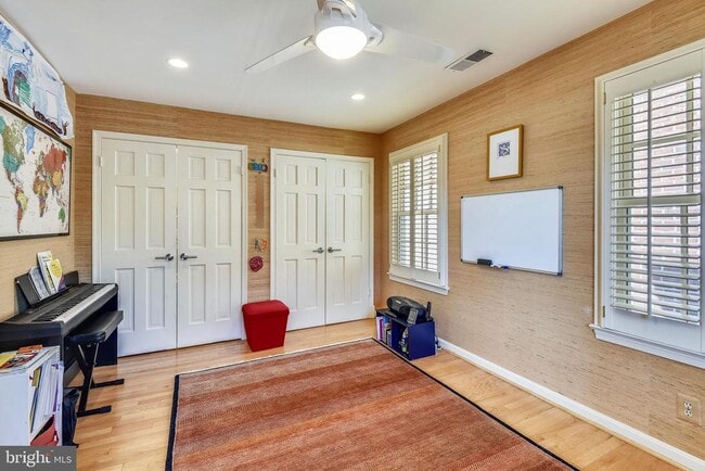 Building Photo - 317 S Union St