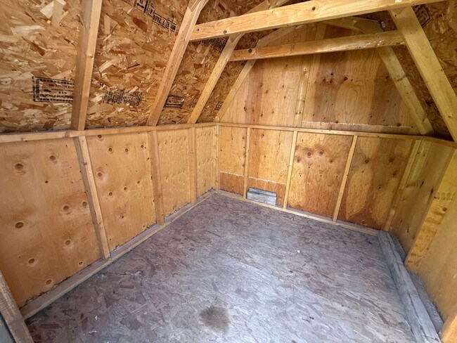 Building Photo - 3 Bed 2 Bath Updated Mobile Home with Fenced Yard and Storage Shed