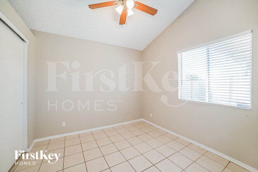 Building Photo - 5057 W Chicago Cir S