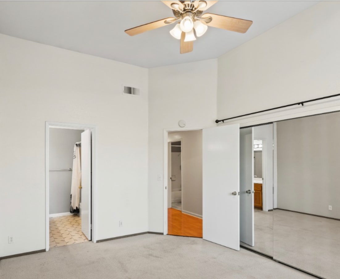 Building Photo - 74 Cherry Ridge Ln
