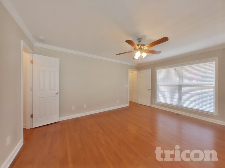 Building Photo - 2784 Aston Woods Ln