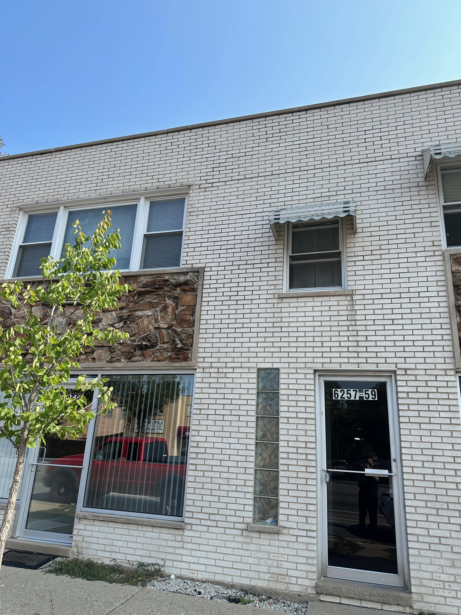 Building Photo - 6257 N Milwaukee Ave
