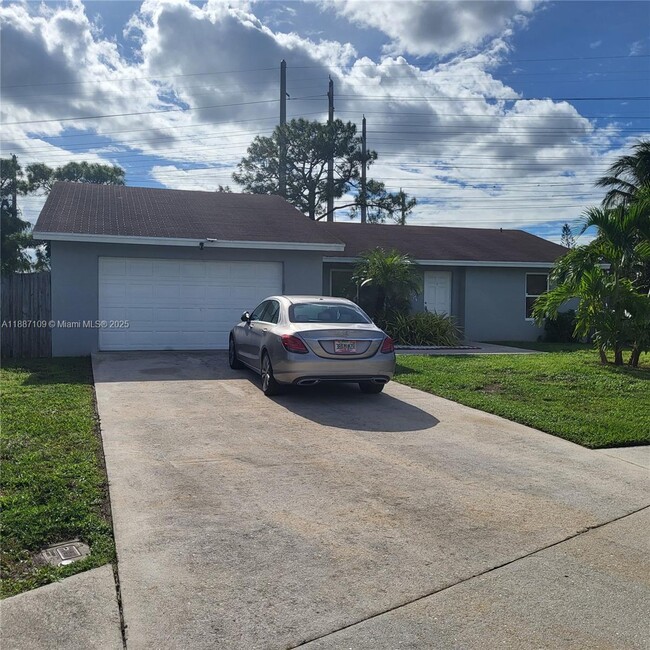 Primary Photo - 127 Seagull Ct