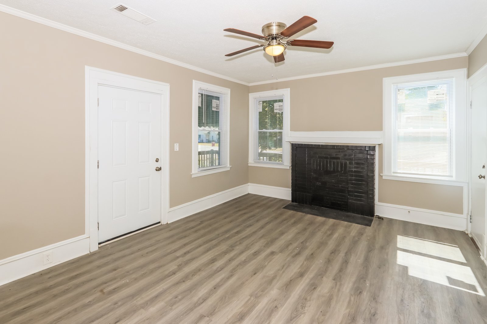 Building Photo - 1385 Patterson St