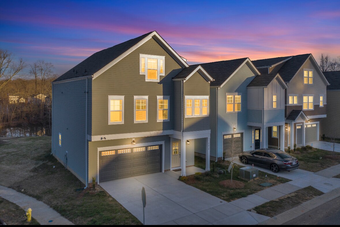 Building Photo - 9038 Henry Thoreau Rd