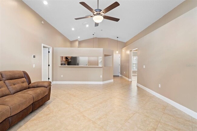 Building Photo - 707 Brightview Dr