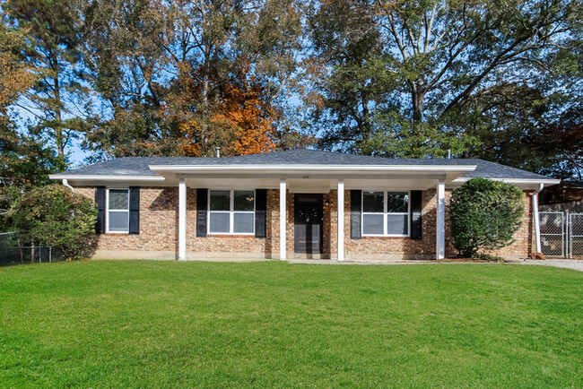 Primary Photo - Brick Ranch Home with 4 Bedroom