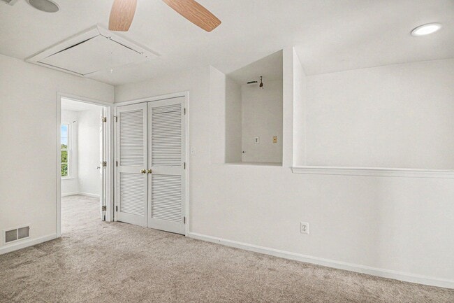 Building Photo - 26065 Lands End Dr